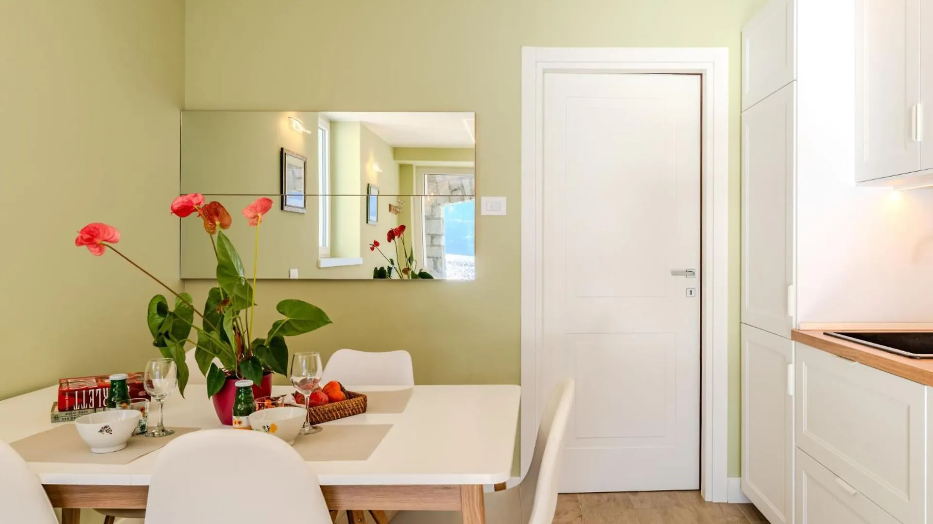 Apartment Riflesso Del Lago By Interhome Gravedona
